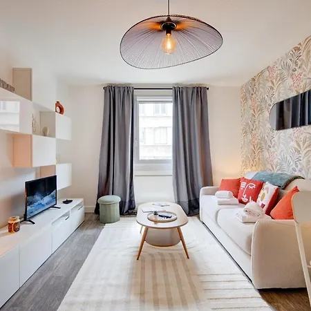 Le 36 Quai -tours Gare Au Pied De L'immeuble - Hyper Centre *