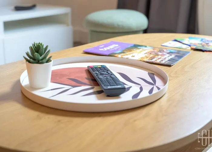 Le 36 Quai -tours Gare Au Pied De L'immeuble - Hyper Centre Apartman *